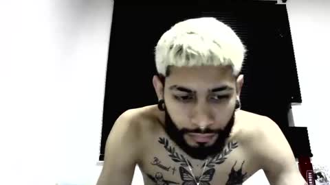 ssanndro online show from April 3, 10:06 pm