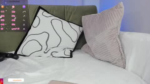 Alexandra online show from March 8, 9:18 pm