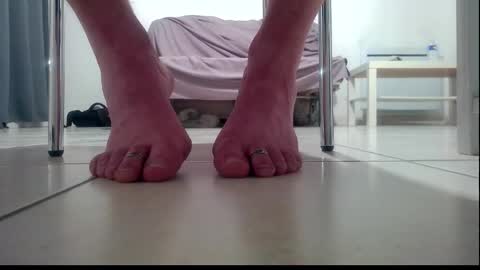 ssenzo online show from October 27, 9:15 pm