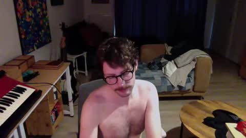 Roger online show from December 8, 2:19 pm