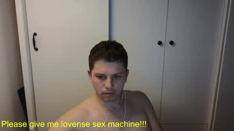 st1vemaster01 online show from April 19, 2:29 pm