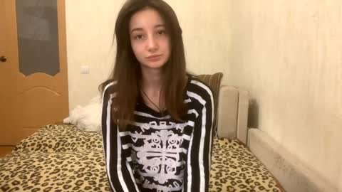 Snapshot of st_annia chatting on October 22, 7:55 am Emily online show from October 22, 7:55 am