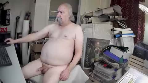 stache169 online show from February 6, 2:53 pm