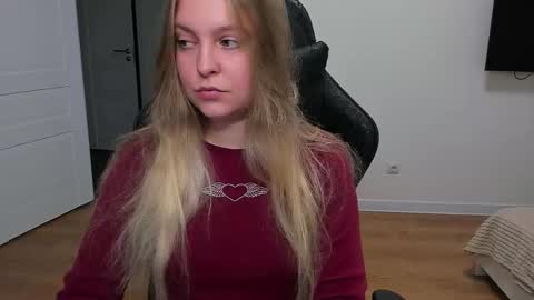 Snapshot of stacy_miraclee chatting on September 13, 3:14 pm Stacy online show from September 13, 3:14 pm