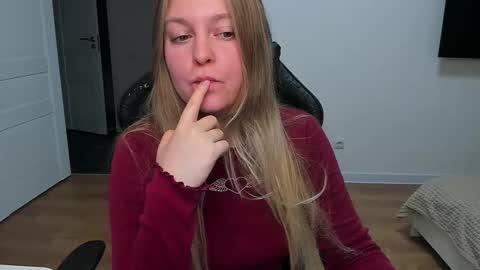 Snapshot of stacy_miraclee chatting on October 15, 2:29 pm Stacy online show from October 15, 2:29 pm