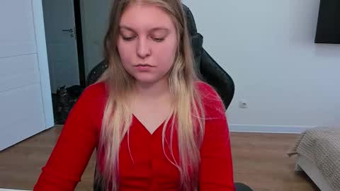 Snapshot of stacy_miraclee chatting on October 7, 11:28 am Stacy online show from October 7, 11:28 am