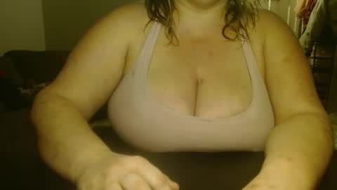 Stacy Banks online show from December 13, 11:34 am