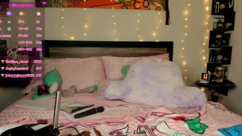 StacyCakes online show from February 8, 9:24 am