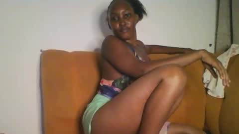 Snapshot of stargirl880271 chatting on February 15, 4:12 pm isha online show from February 15, 4:12 pm