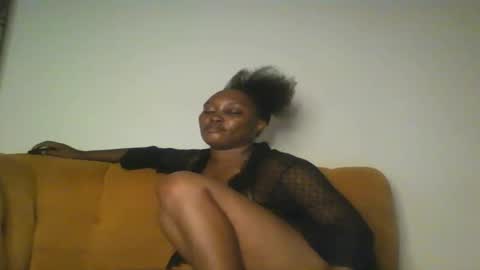 Snapshot of stargirl880271 chatting on October 15, 1:42 am isha online show from October 15, 1:42 am