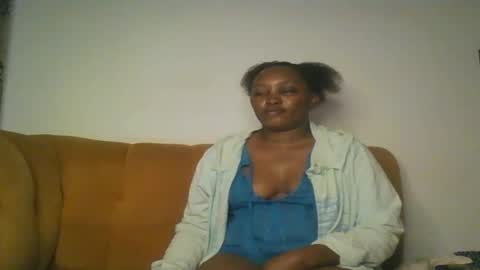 Snapshot of stargirl880271 chatting on October 7, 3:02 am isha online show from October 7, 3:02 am