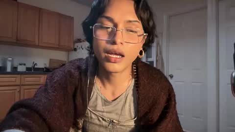 STAR online show from April 4, 10:17 pm