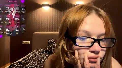 starlitsiren online show from March 13, 9:07 pm