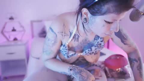 Yoko online show from November 6, 3:59 pm