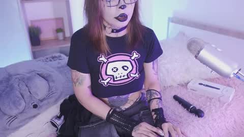 Yoko online show from May 15, 11:23 pm
