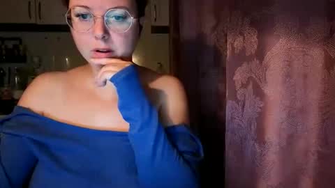 Snapshot of stasya_07 chatting on October 20, 1:32 am Stasya online show from October 20, 1:32 am