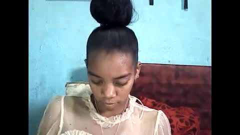 Snapshot of stecimalicia chatting on October 4, 7:50 am Malicia online show from October 4, 7:50 am