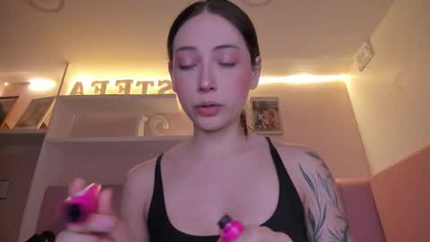 Stefa Gomez  online show from February 9, 12:20 pm