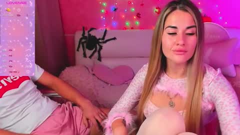 Hot girls online show from November 13, 8:39 am