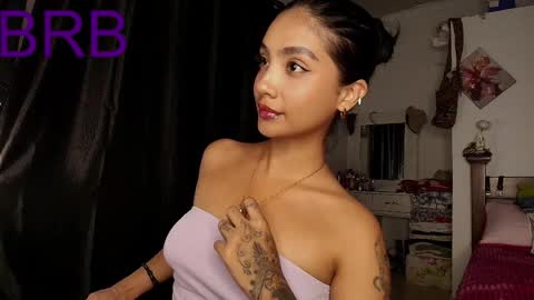 Snapshot of stefanny_pllus chatting on October 20, 12:04 am Im MiaIts my first day here online show from October 20, 12:04 am