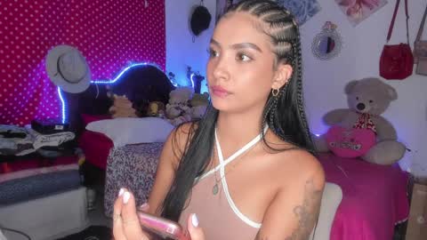 Snapshot of stefanny_pllus chatting on February 6, 3:06 am Im MiaIts my first day here online show from February 6, 3:06 am