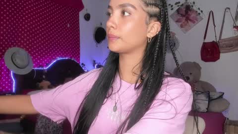 Snapshot of stefanny_pllus chatting on February 7, 2:29 am Im MiaIts my first day here online show from February 7, 2:29 am