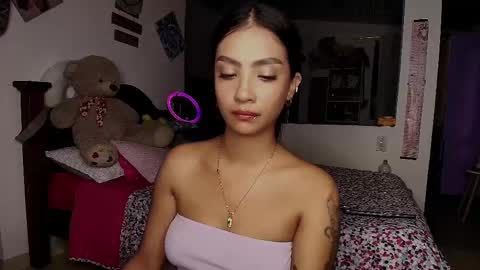 Snapshot of stefanny_pllus chatting on September 19, 1:10 am Im MiaIts my first day here online show from September 19, 1:10 am