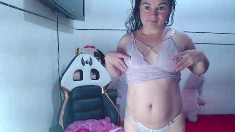 StefiAlizon online show from October 29, 3:30 am