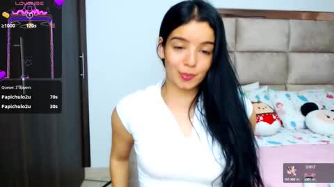 Snapshot of stefy810675 chatting on February 19, 1:18 am Stefany online show from February 19, 1:18 am