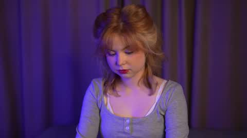 Snapshot of stela_vanila chatting on September 29, 12:20 am Stella online show from September 29, 12:20 am