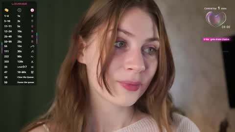 Snapshot of stella_of_steel chatting on October 9, 10:43 am Stella online show from October 9, 10:43 am