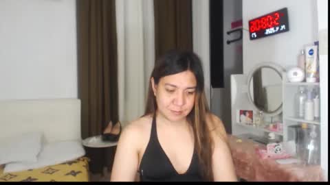 Stella online show from April 13, 9:08 pm