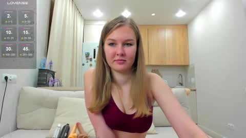 stellajhonson online show from September 19, 1:37 pm