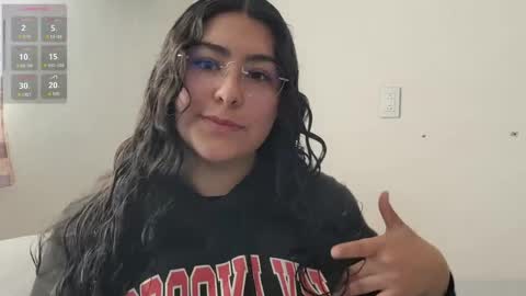 Stellaph online show from March 23, 3:28 pm