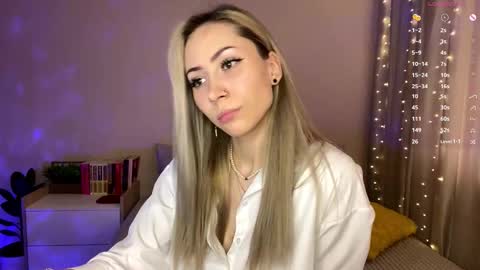 Alexia online show from March 5, 2:20 am