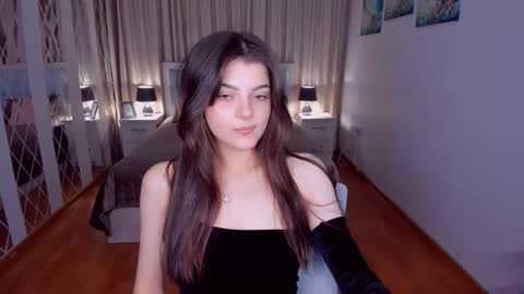 StellaRainbow online show from February 12, 1:58 pm