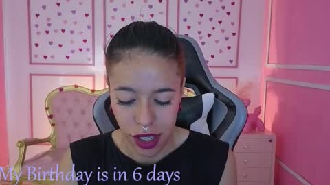 Snapshot of stephania_t chatting on October 11, 1:27 pm Stephania online show from October 11, 1:27 pm