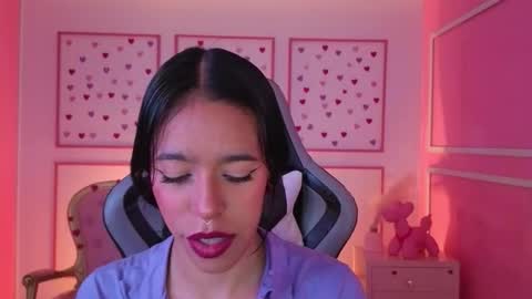 Snapshot of stephania_t chatting on October 1, 11:42 am Stephania online show from October 1, 11:42 am