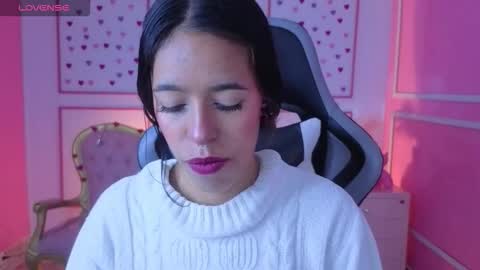 Snapshot of stephania_t chatting on October 17, 11:58 am Stephania online show from October 17, 11:58 am
