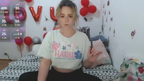 Stephanie   online show from May 20, 9:49 am