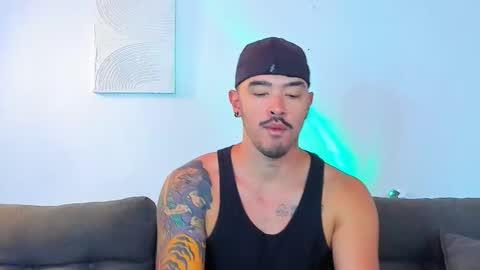 stephanroux online show from January 6, 12:35 pm