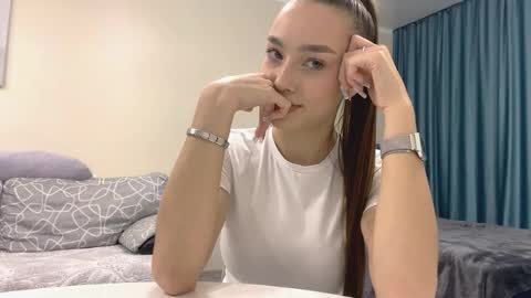 Snapshot of stepheniepettry chatting on October 21, 2:32 pm Hello My name is Adele im new model here and little but shy but curious. online show from October 21, 2:32 pm