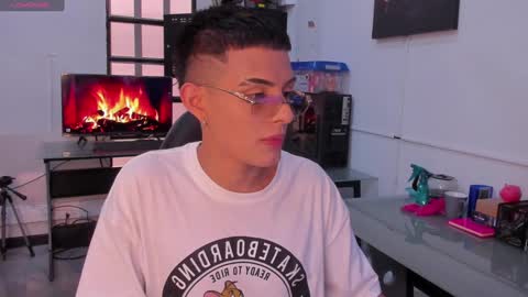 Stevenn online show from December 25, 8:50 pm