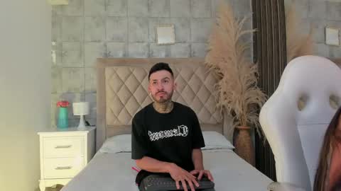 stevenandlaura_ online show from May 22, 8:48 pm