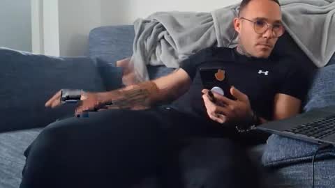 stevie_rae online show from October 13, 12:18 pm