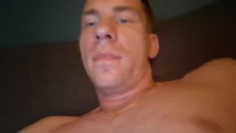 steviee90 online show from August 4, 12:28 am