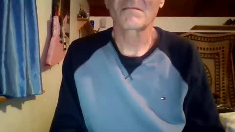 steviehard7 online show from March 10, 4:38 am