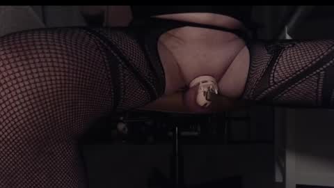 Skye online show from December 4, 10:57 pm