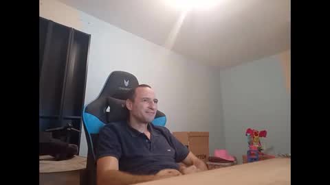 stickolive1 online show from September 9, 7:36 pm