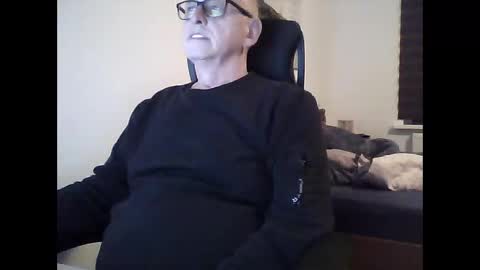 stoertebeker1958 online show from October 26, 1:34 pm